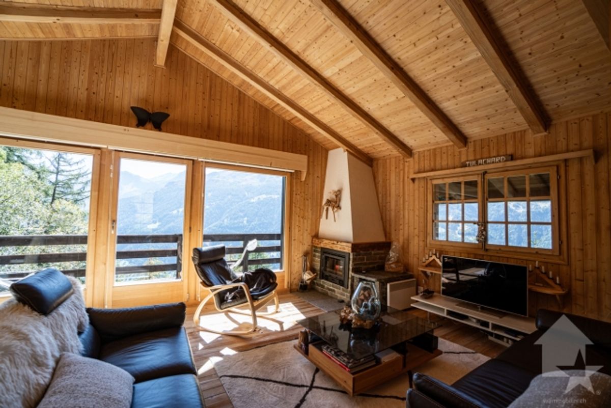 Reizendes, von Natur umgebenes Chalet mit herrlicher Aussicht - 2