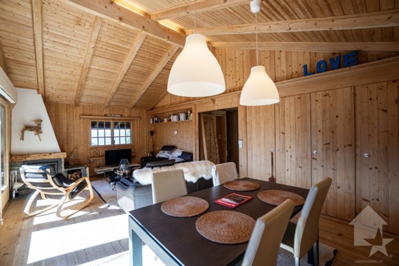 Reizendes, von Natur umgebenes Chalet mit herrlicher Aussicht - 5