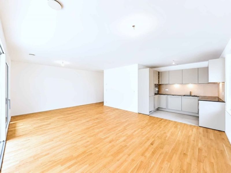 Los C-102 - 3.5 Zimmerwohnung im 1. Stock - 1