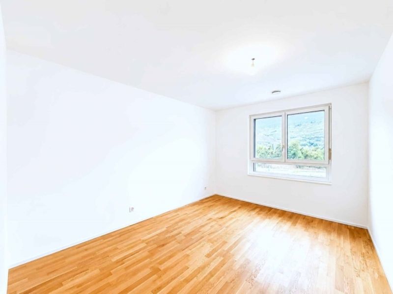 Los C-102 - 3.5 Zimmerwohnung im 1. Stock - 6