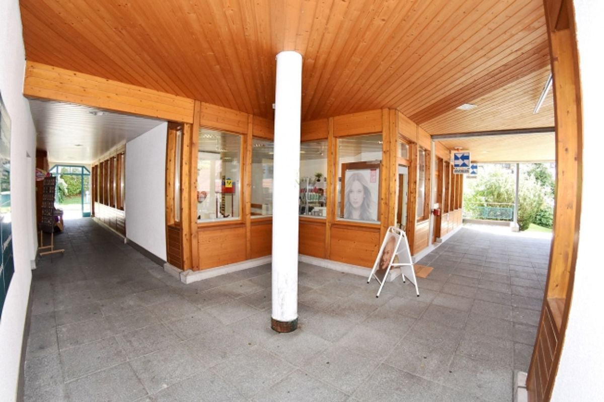 Eigener Coiffeur-/Beauty-Salon eingerichtet + bezugsbereit - 7
