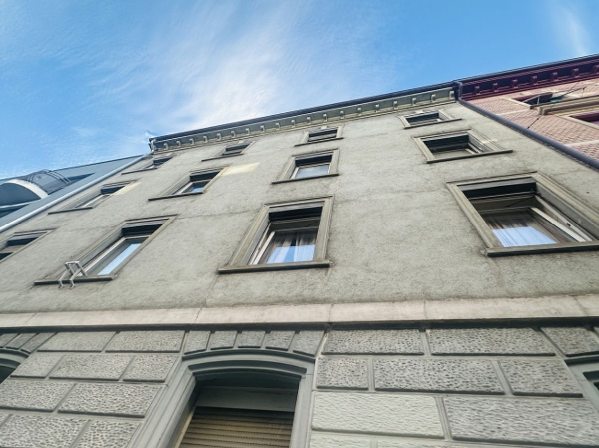 Tolles, gut erhaltenes Mehrfamilienhaus an perfekter Lage - 1