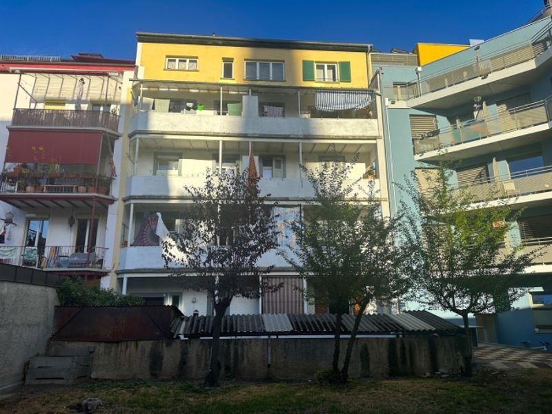 Tolles, gut erhaltenes Mehrfamilienhaus an perfekter Lage - 3