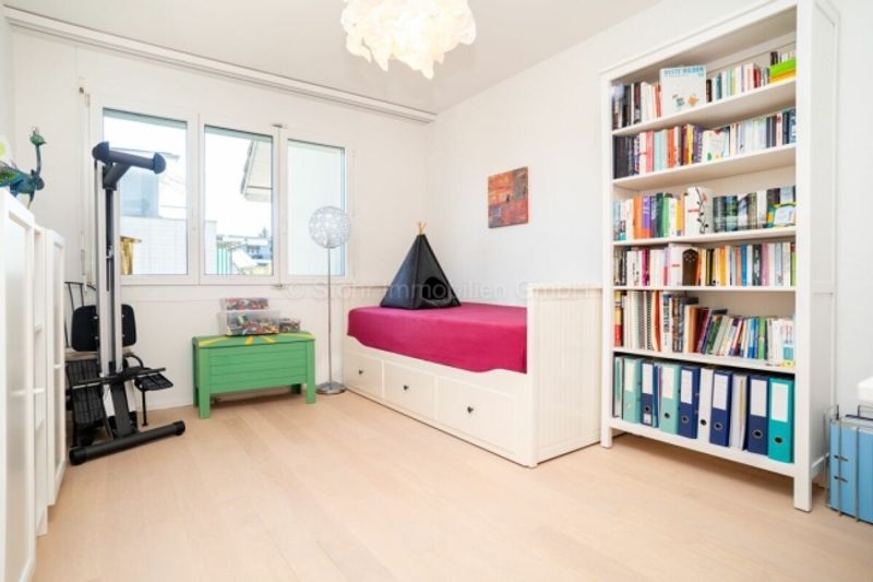 Attraktive 3.5-Zimmer-Wohnung mit zwei Balkonen in Winterthur-Seen - 9