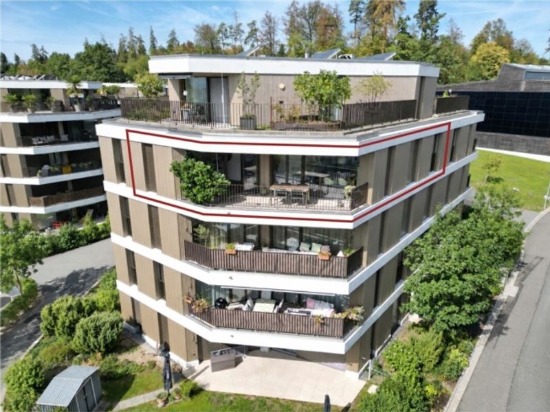 Stilvoll und modern wohnen - naturnah in Rüti ZH - 1