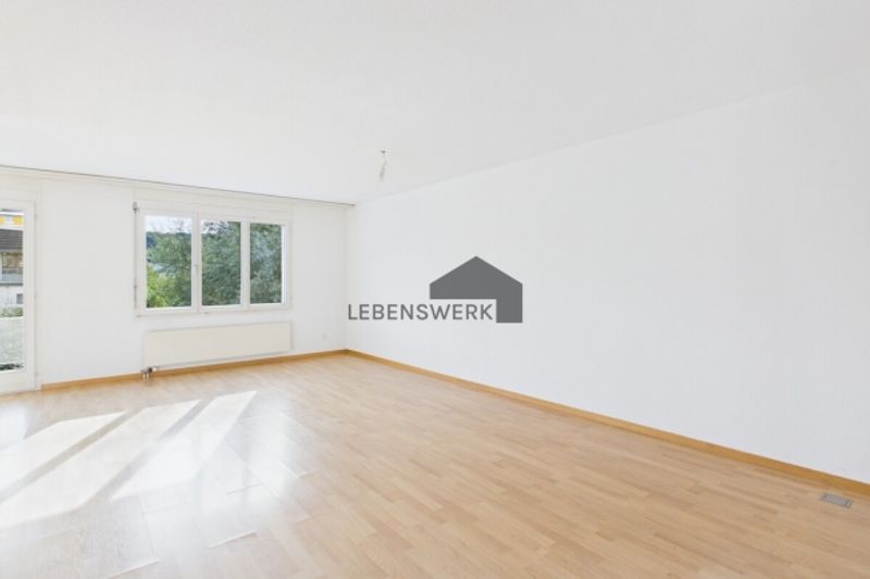 Helle 3.5-Zimmer-Wohnung in ruhiger Lage mit gedecktem Balkon, Bottighofen TG - 3
