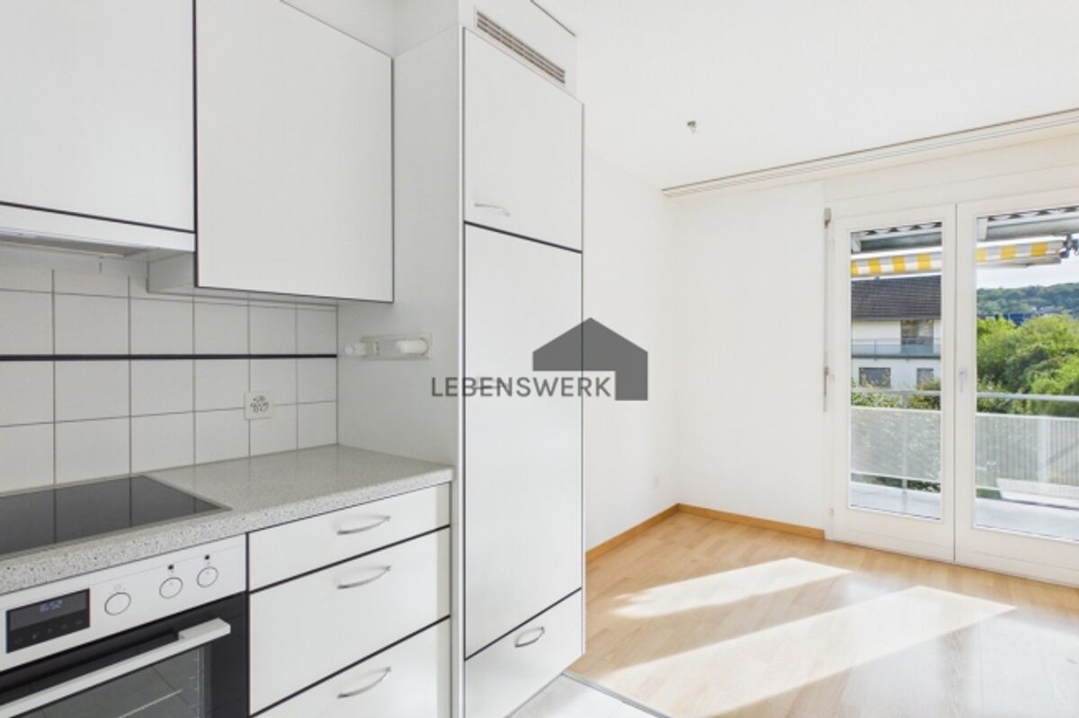 Helle 3.5-Zimmer-Wohnung in ruhiger Lage mit gedecktem Balkon, Bottighofen TG - 4