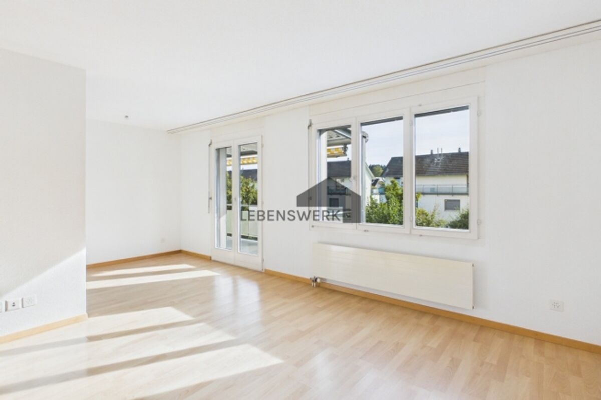 Helle 3.5-Zimmer-Wohnung in ruhiger Lage mit gedecktem Balkon, Bottighofen TG - 5