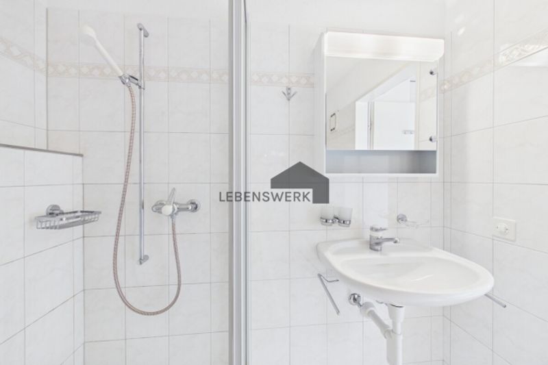 Helle 3.5-Zimmer-Wohnung in ruhiger Lage mit gedecktem Balkon, Bottighofen TG - 10
