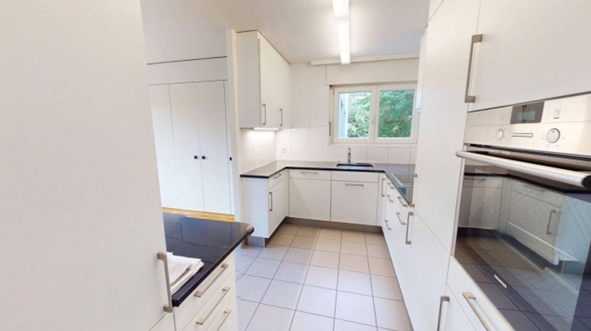 Helle 6-Zimmer-Wohnung im 1. OG  ruhig wohnen in Herrliberg | BEFRISTET - 9