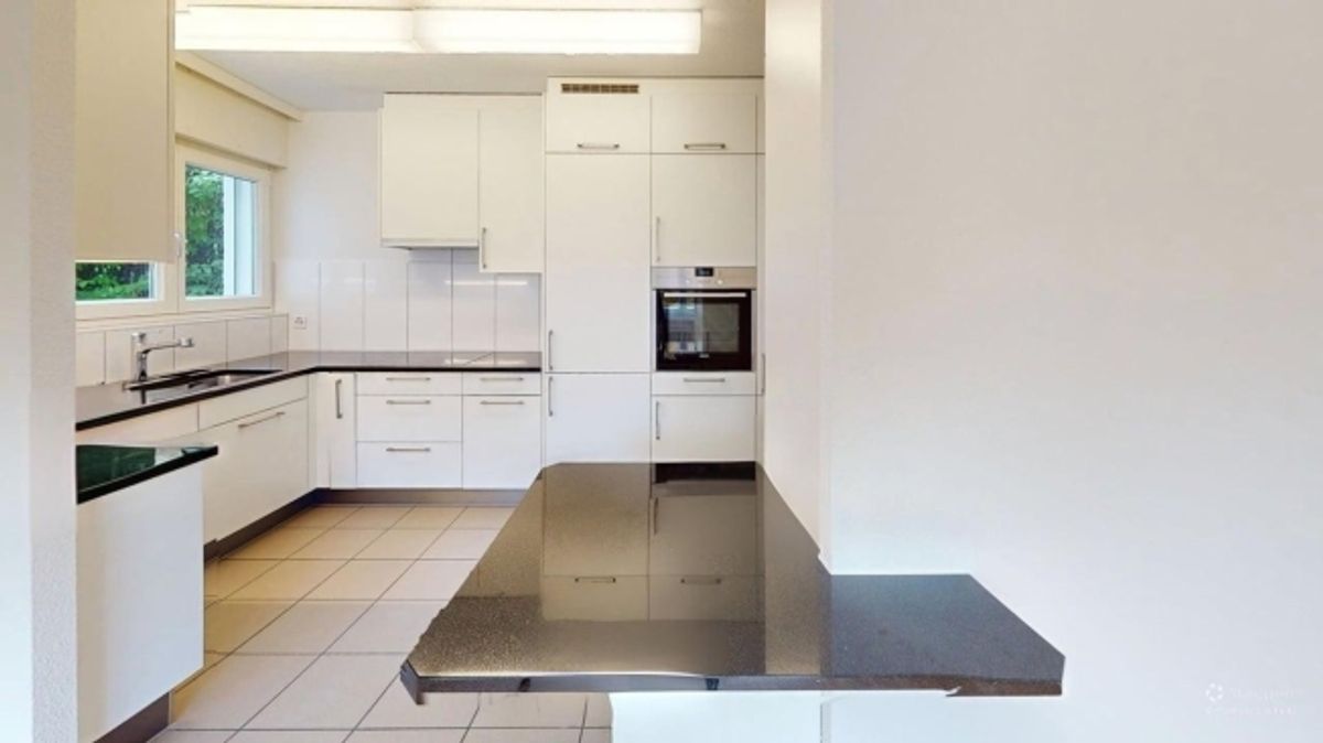 Helle 6-Zimmer-Wohnung im 1. OG  ruhig wohnen in Herrliberg | BEFRISTET - 10