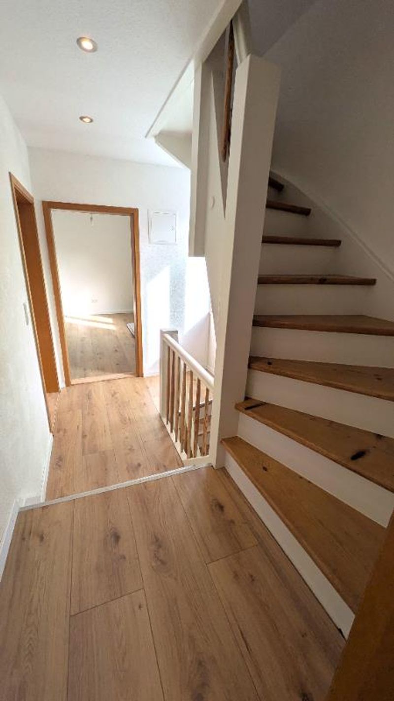 6.5 Zimmer Doppeleinfamilienhaus - 6