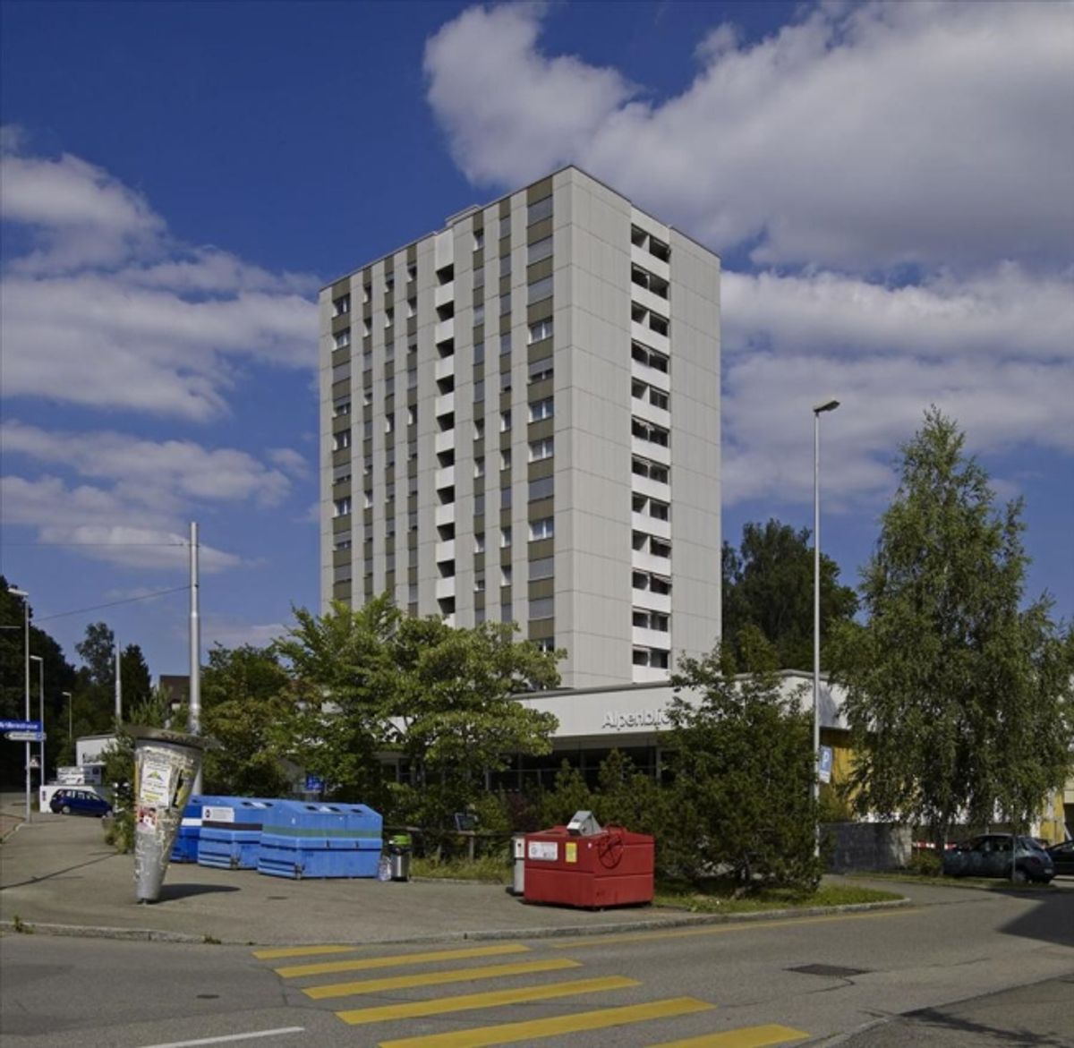 Gewerbefläche beim Hochhaus "Alpenblick" zu vermieten - 0