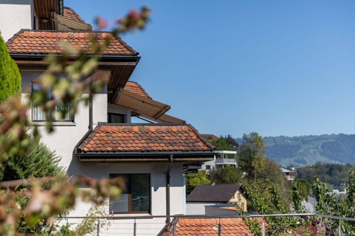 Exklusives Wohnen mit unverbaubarer Berg- und Seesicht - 0