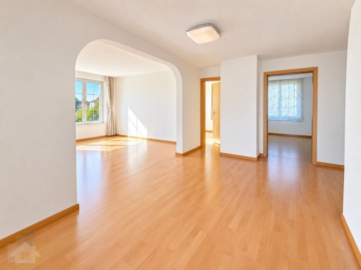 Preiswerte 4-Zimmerwohnung auf 90 m2 mit Balkon - 7