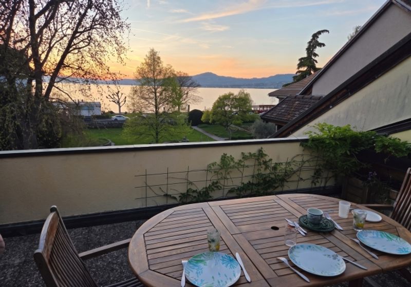 41/2-ZIMMER-DUPLEX IN VILLENEUVE (VD), MÖBLIERT, BEFRISTETE BEFRISTETE WOHNUNG - 1