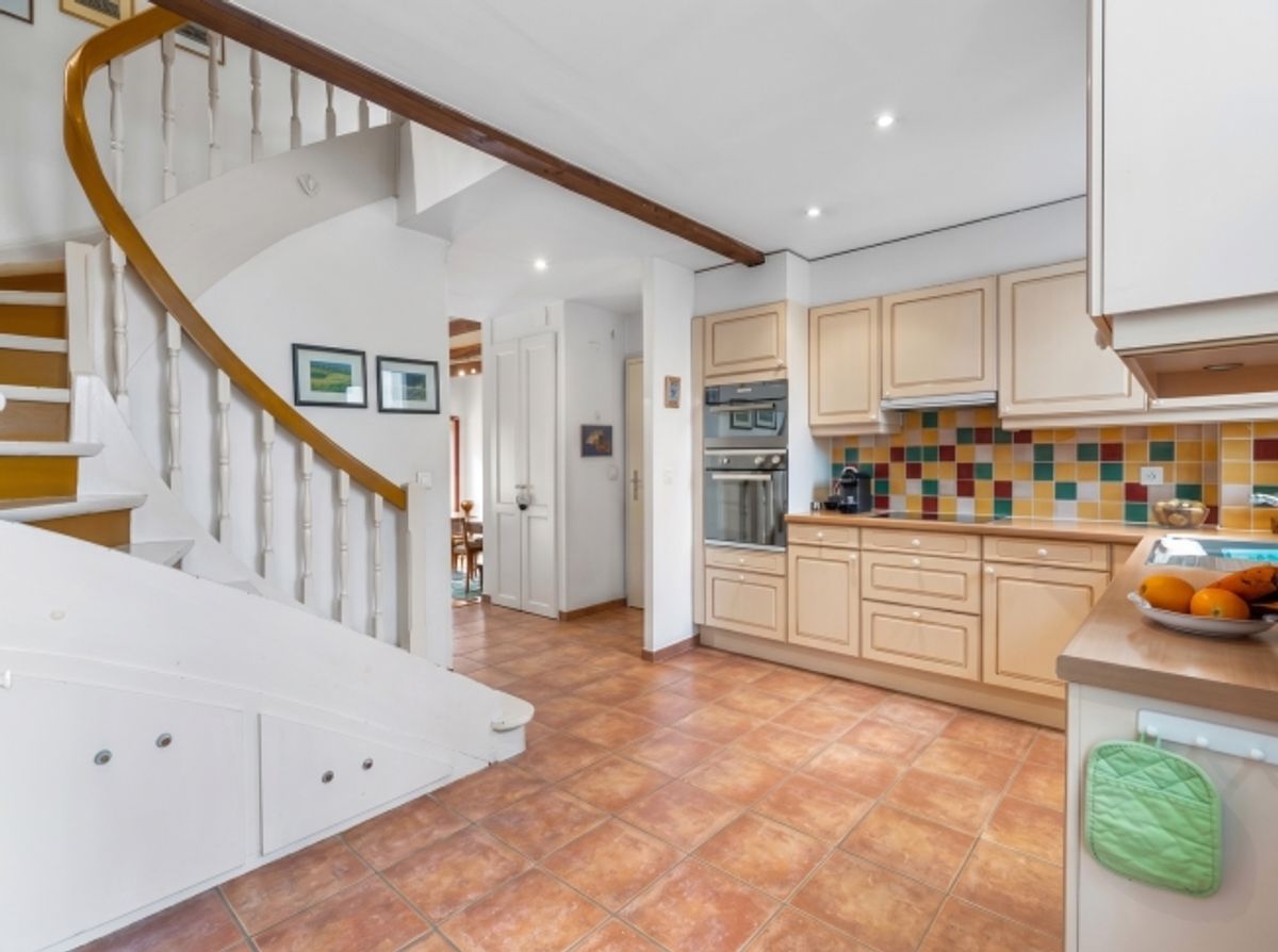 41/2-ZIMMER-DUPLEX IN VILLENEUVE (VD), MÖBLIERT, BEFRISTETE BEFRISTETE WOHNUNG - 3
