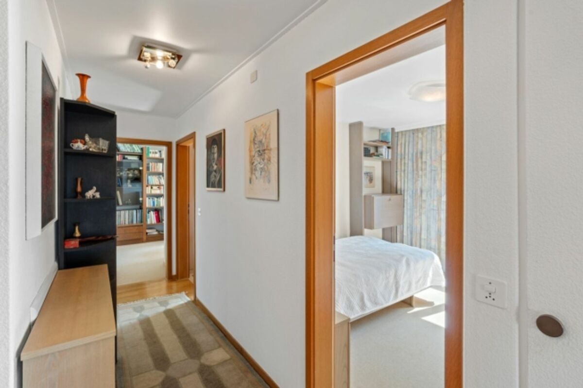 3.5-Zimmer-Topgeschosswohnung mit Cheminée und Parkplatz - 8