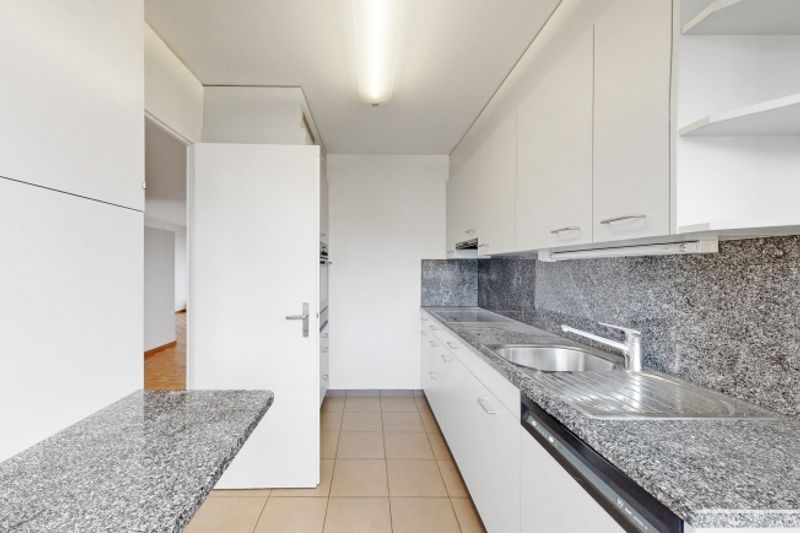 Viel Platz für die ganze Familie – attraktive 4.5-Zimmerwohnung im Loretoquar - 3