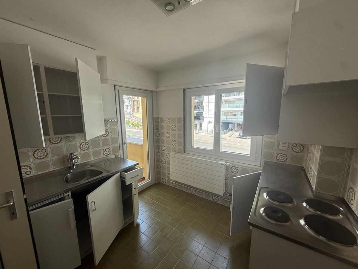 A Saisir ! Magnifique studio situé dans un quartier verdoyant ! - 3