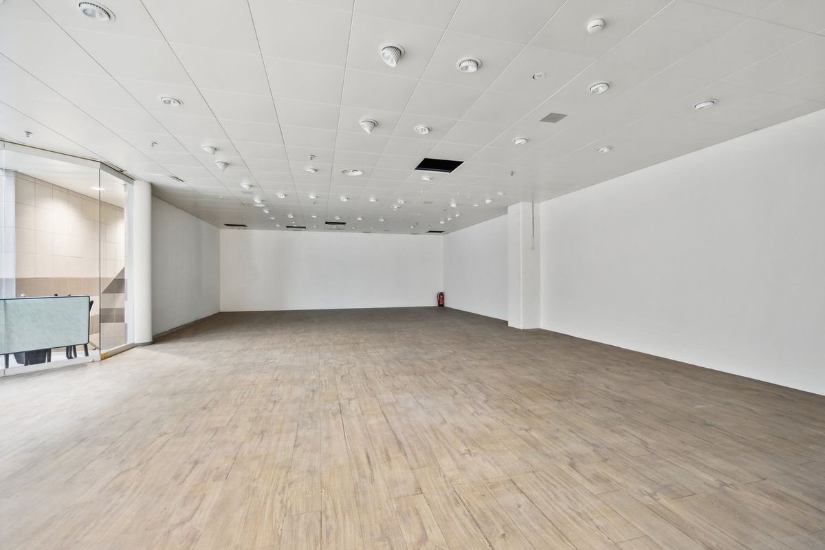 Exklusivangebot: Für nur CHF 150.00/m² im ersten Jahr!* - 5