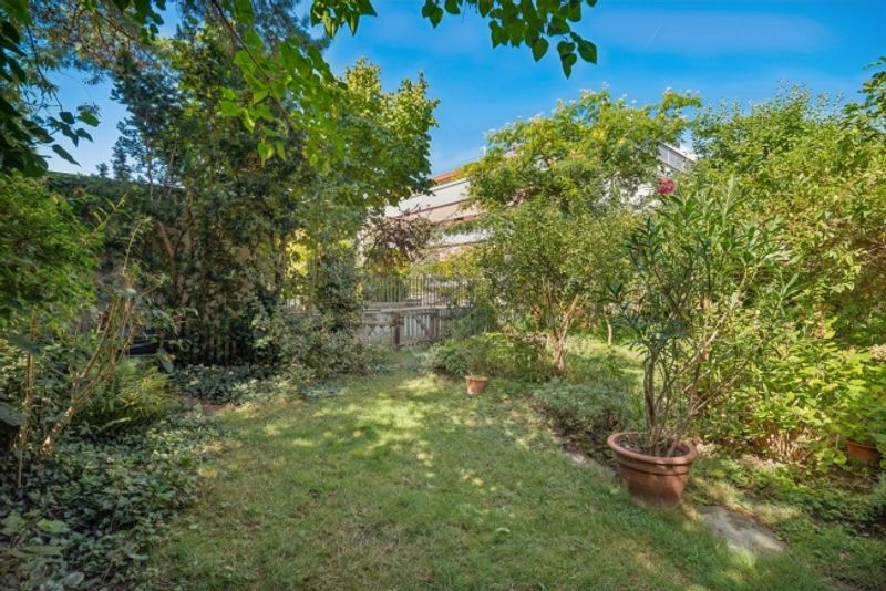Gepflegtes Reihenhaus mit Garten an ruhiger Lage - 6