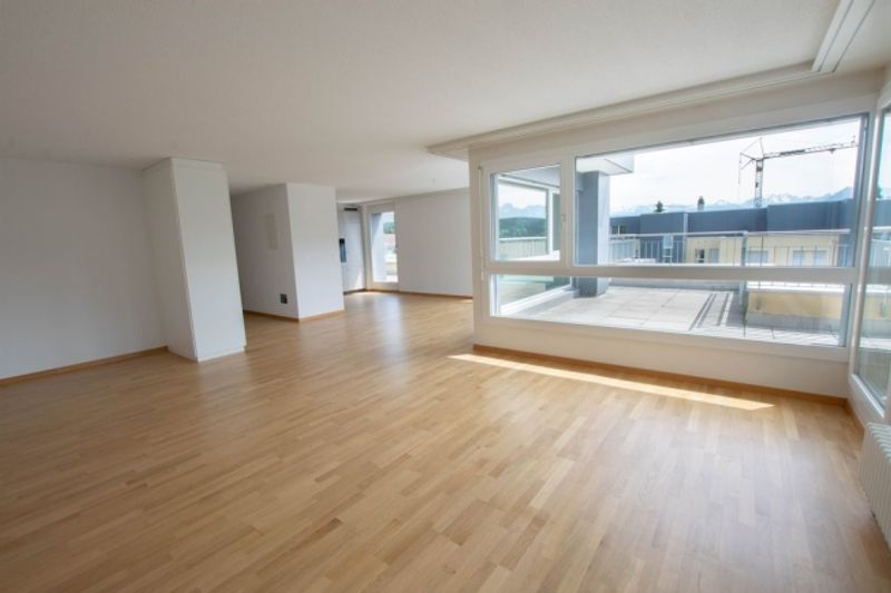 Grandiose Attika-Wohnung mit Sicht auf die Berge - 2