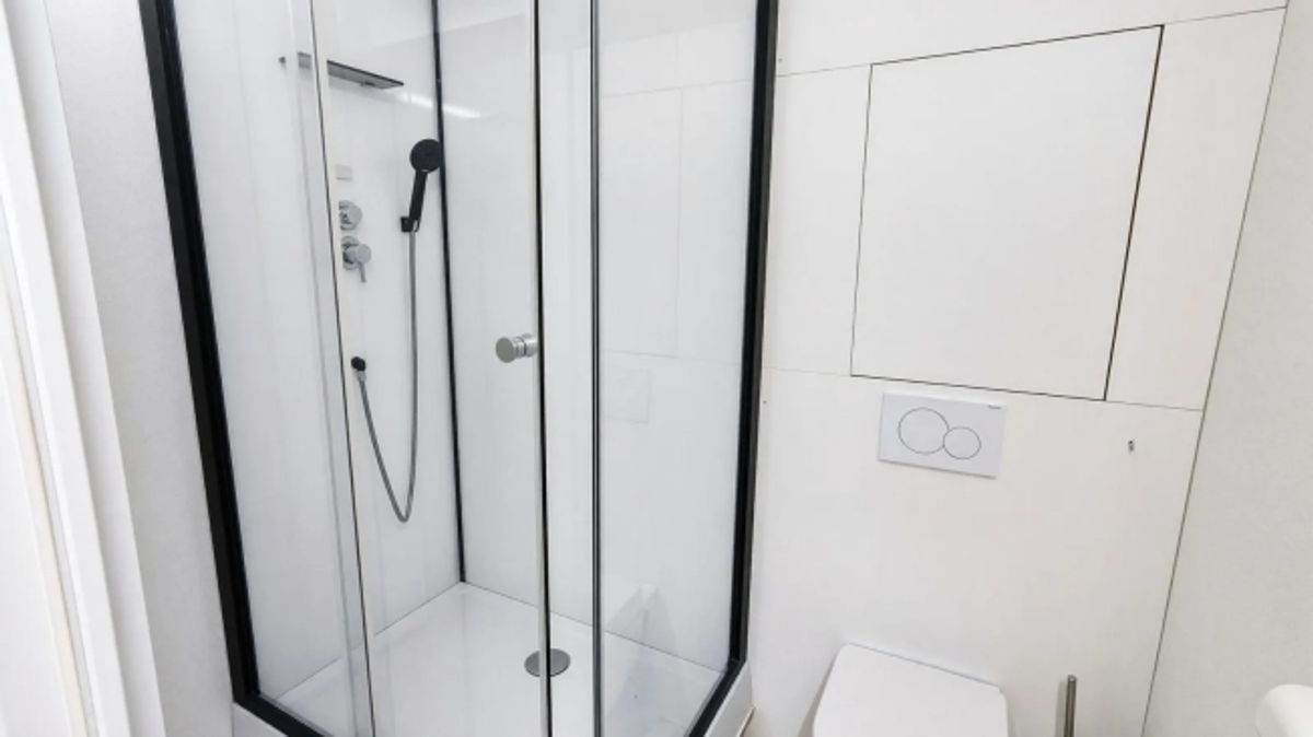 Helle Bürofläche mit 100 m² Nutzfläche in Ried (Muotathal) - 3