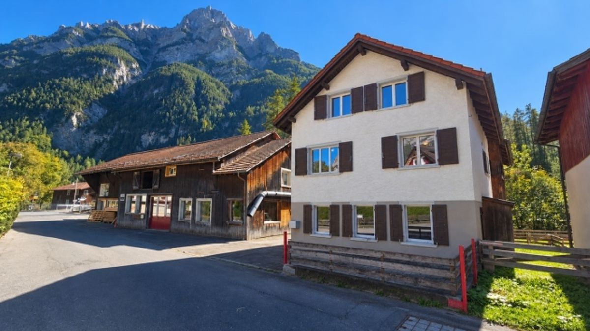 HEIMELIGES ZUHAUSE DIREKT AM LAUSCHIGEN BACH - 0