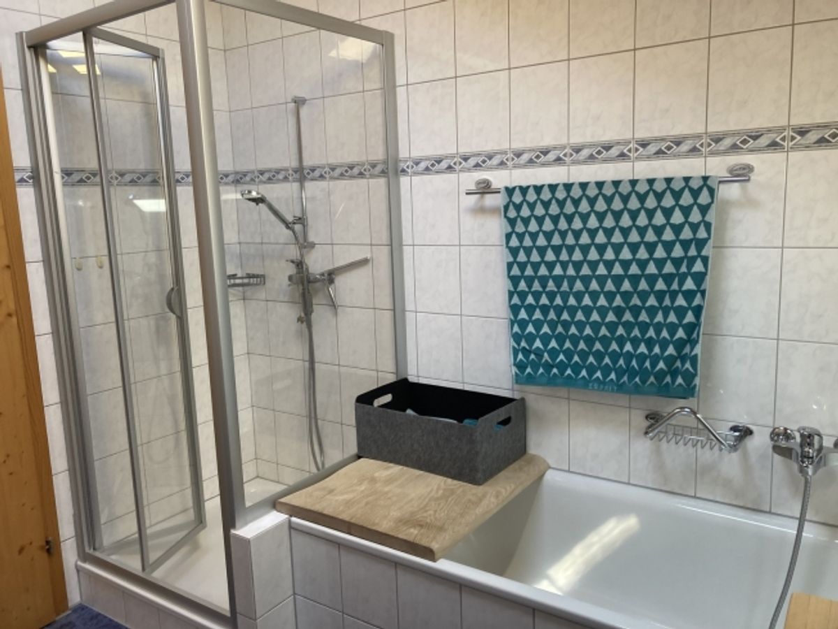 5 ZI-WOHNUNG IN FLÜELI-RANFT (OW), MÖBLIERT, TEMPORÄR - 8
