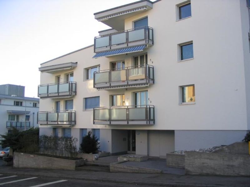 Attraktive Wohnung mit Gartensitzplatz - 1