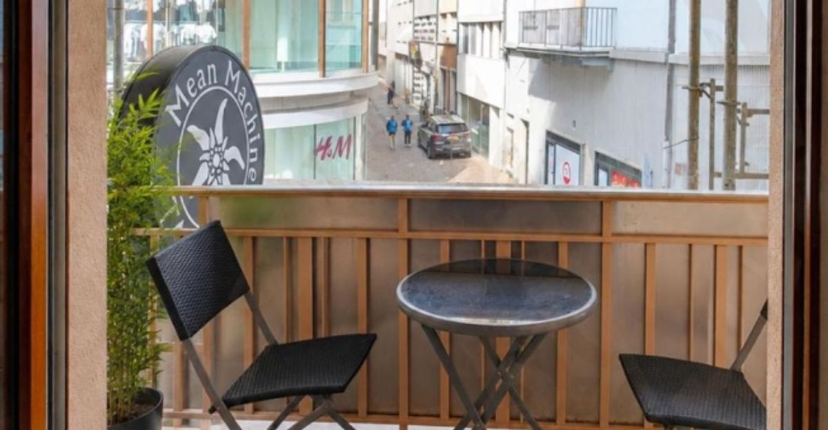 Grand local commercial de 115 m² au coeur de Sion - 8