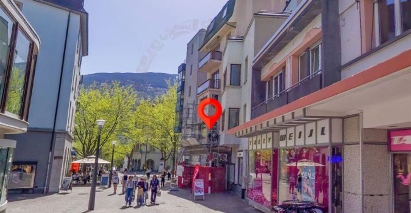 Grand local commercial de 115 m² au coeur de Sion - 11