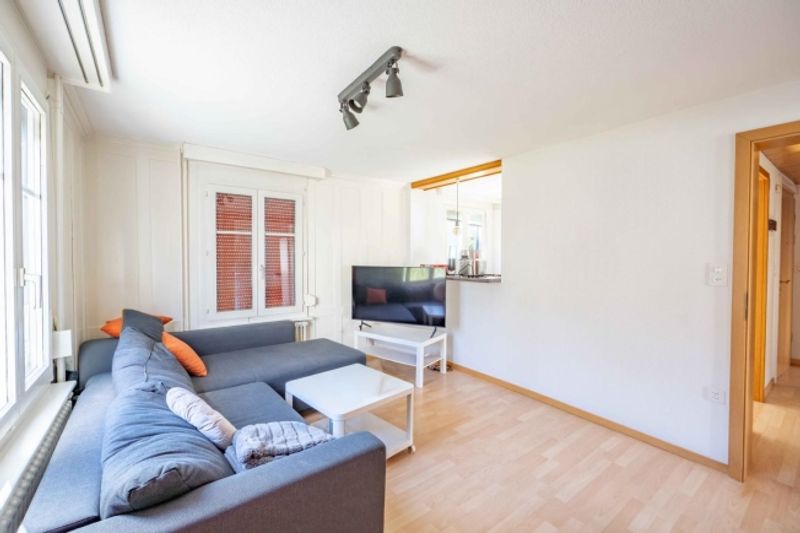 2-Familienhaus, Renovationsobjekt an bevorzugter Lage - 3