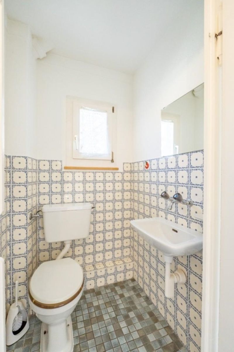 2-Familienhaus, Renovationsobjekt an bevorzugter Lage - 11