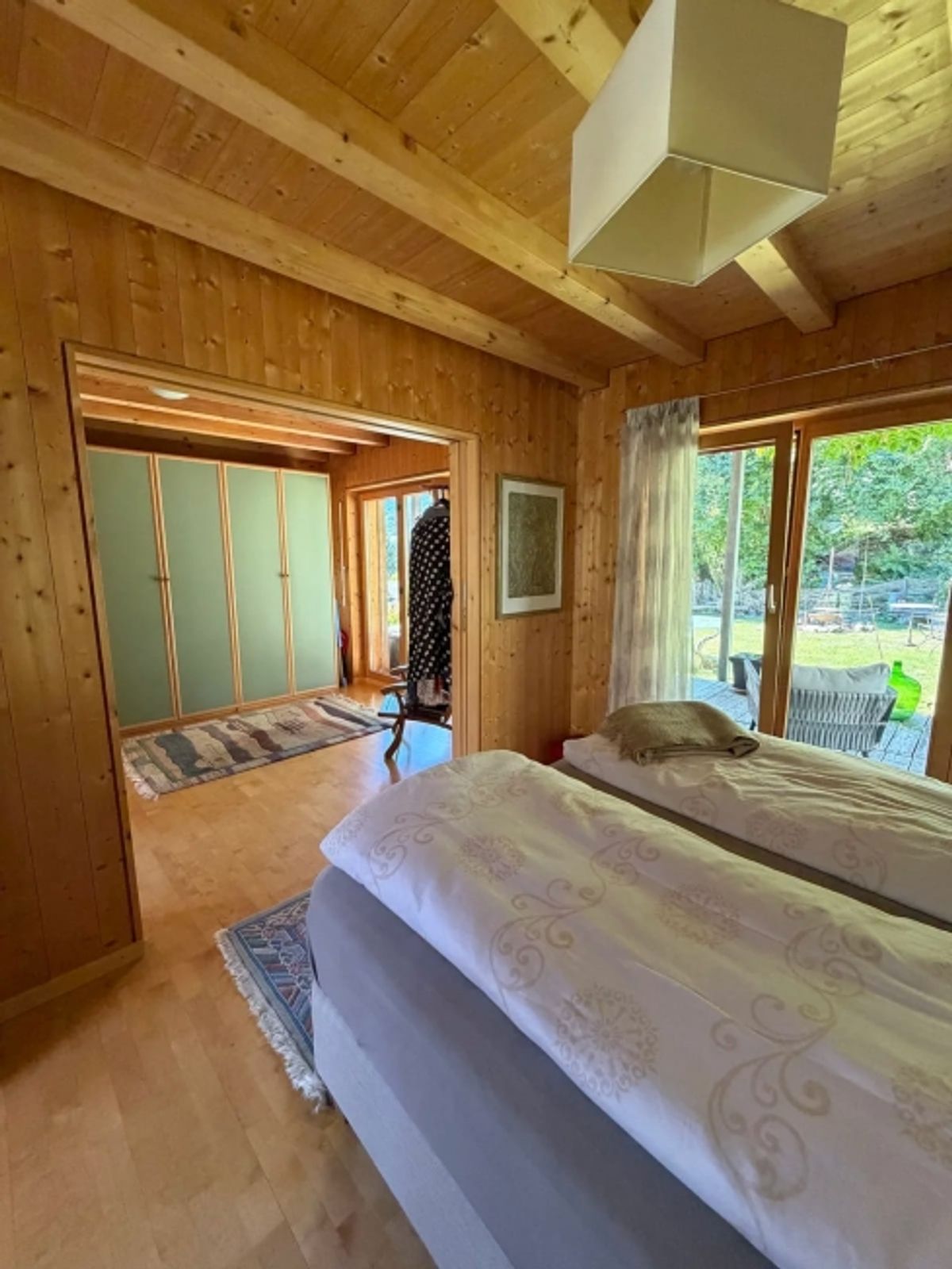 6-Zimmer-Einfamilienhaus mit grosszügigem Garten in Maladers - 1