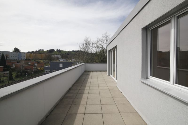 Terrasse mit über 90 m² für gemütliche Stunden. - 8