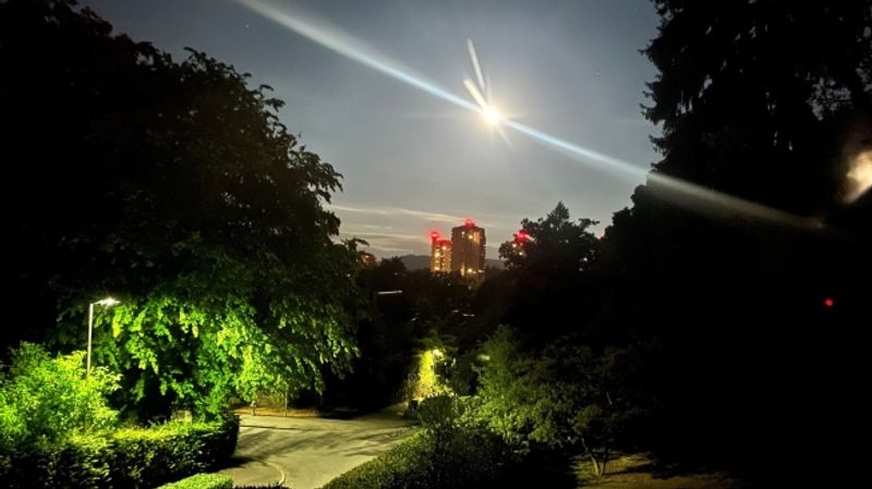 SCHÖNES ZIMMER IN 7ER-WG IN BERN - OSTRING, MÖBLIERT, TEMPORÄR - 7