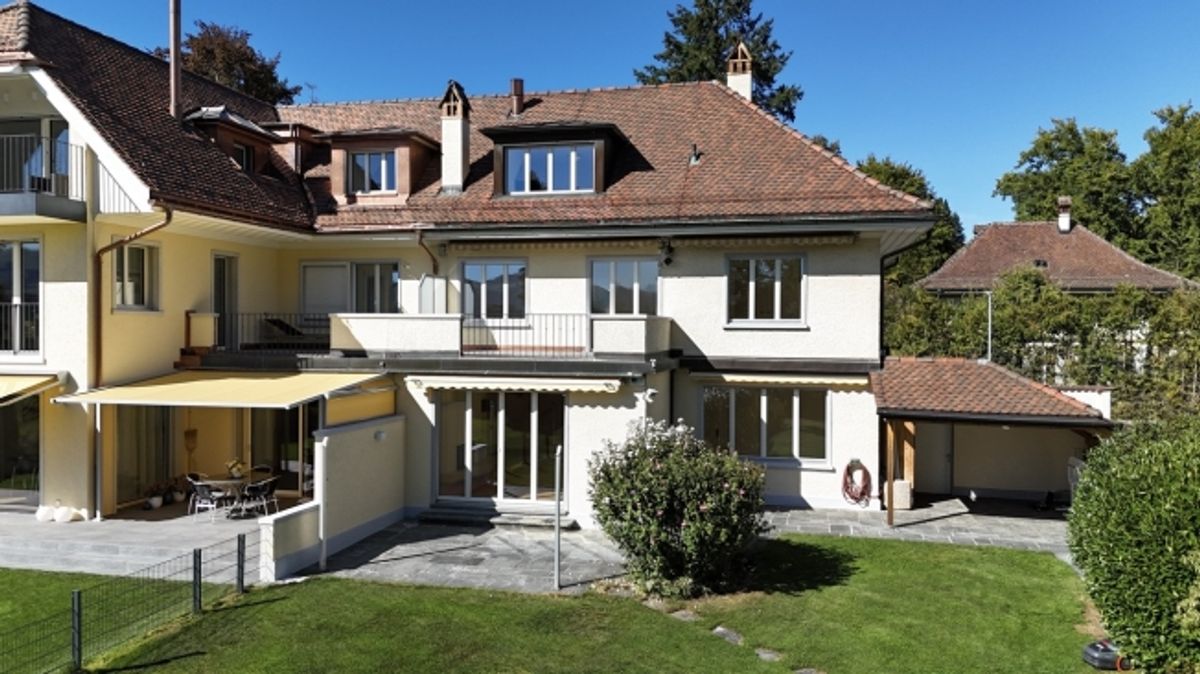 GROSSZÜGIG WOHNEN, STILVOLL LEBEN – ATTRAKTIVE DOPPELHAUSVILLA - 0