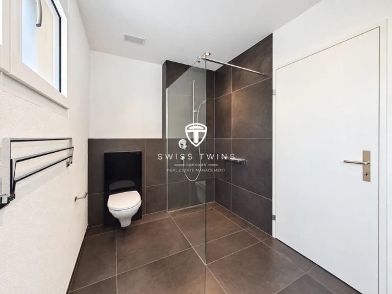 Exklusive 6½-Zimmer-Wohnung mit 203 m² Wohnfläche und grosser Terrasse in Bolligen - 9