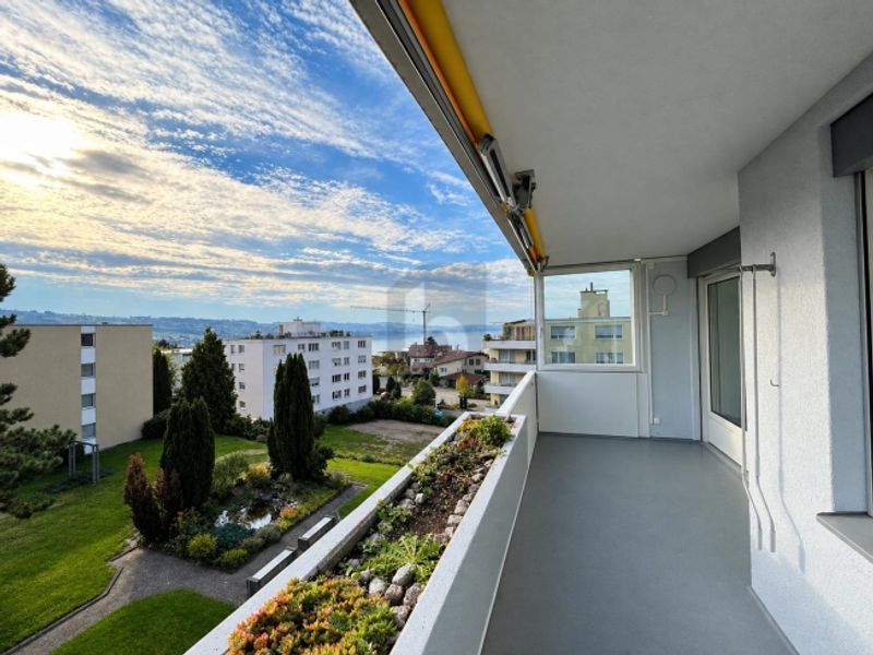 MIT SEEBLICK AN RUHIGER LAGE - 1
