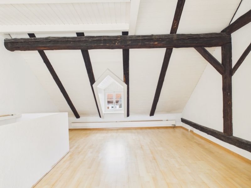 Charmantes 4.5-Zimmer-Reihenhaus in historischem Ambiente in Mönchaltorf - 1