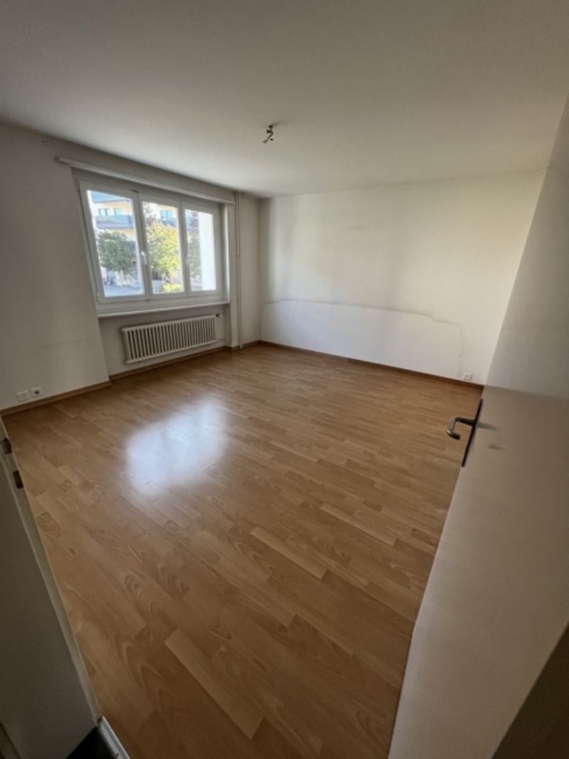 Helle 4-Zimmer-Wohnung im Erdgeschoss in Steinhausen - 6