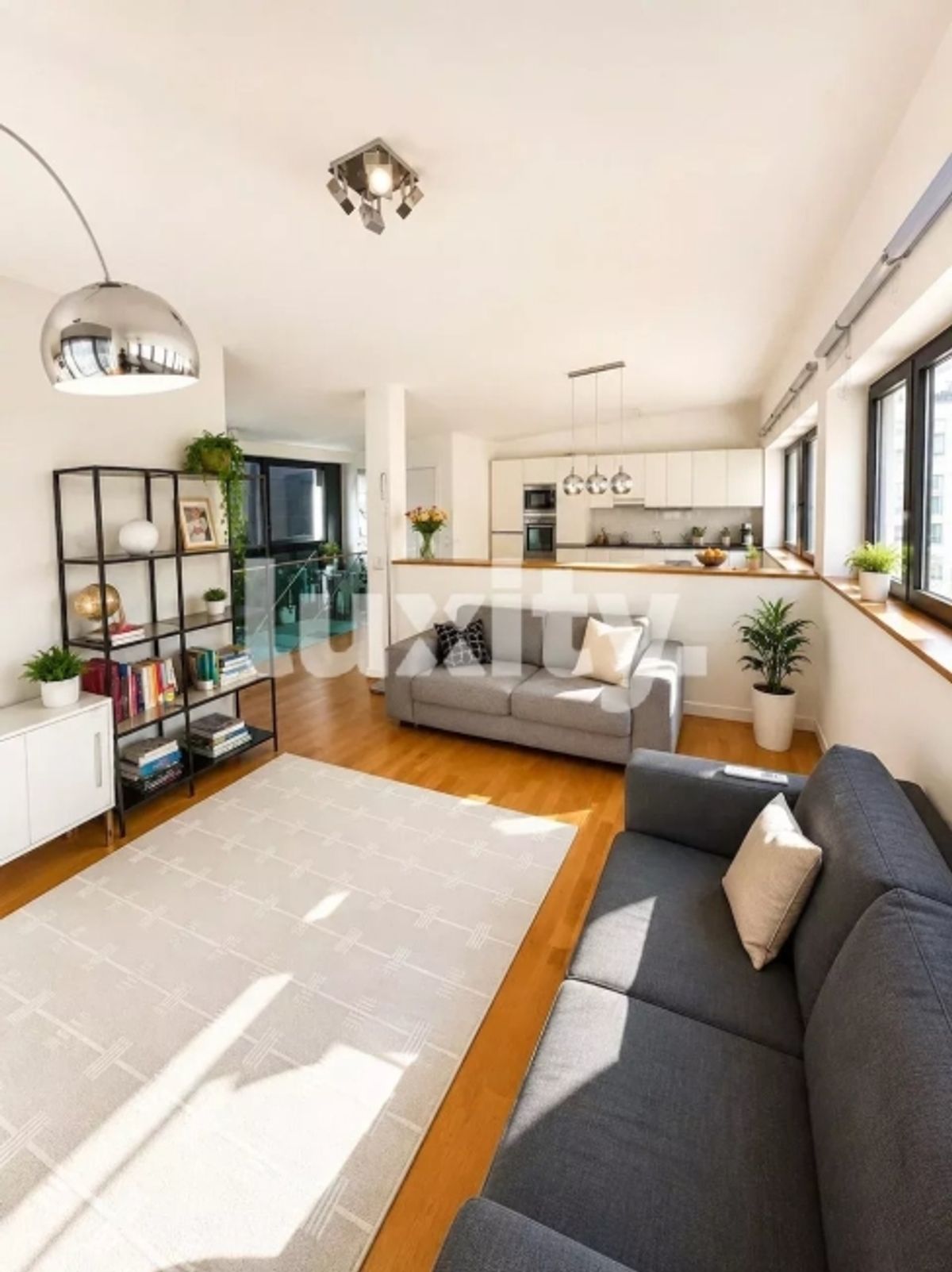 ZEITGENÖSSISCHES DUPLEX IM HERZEN VON EAUX-VIVES - 0