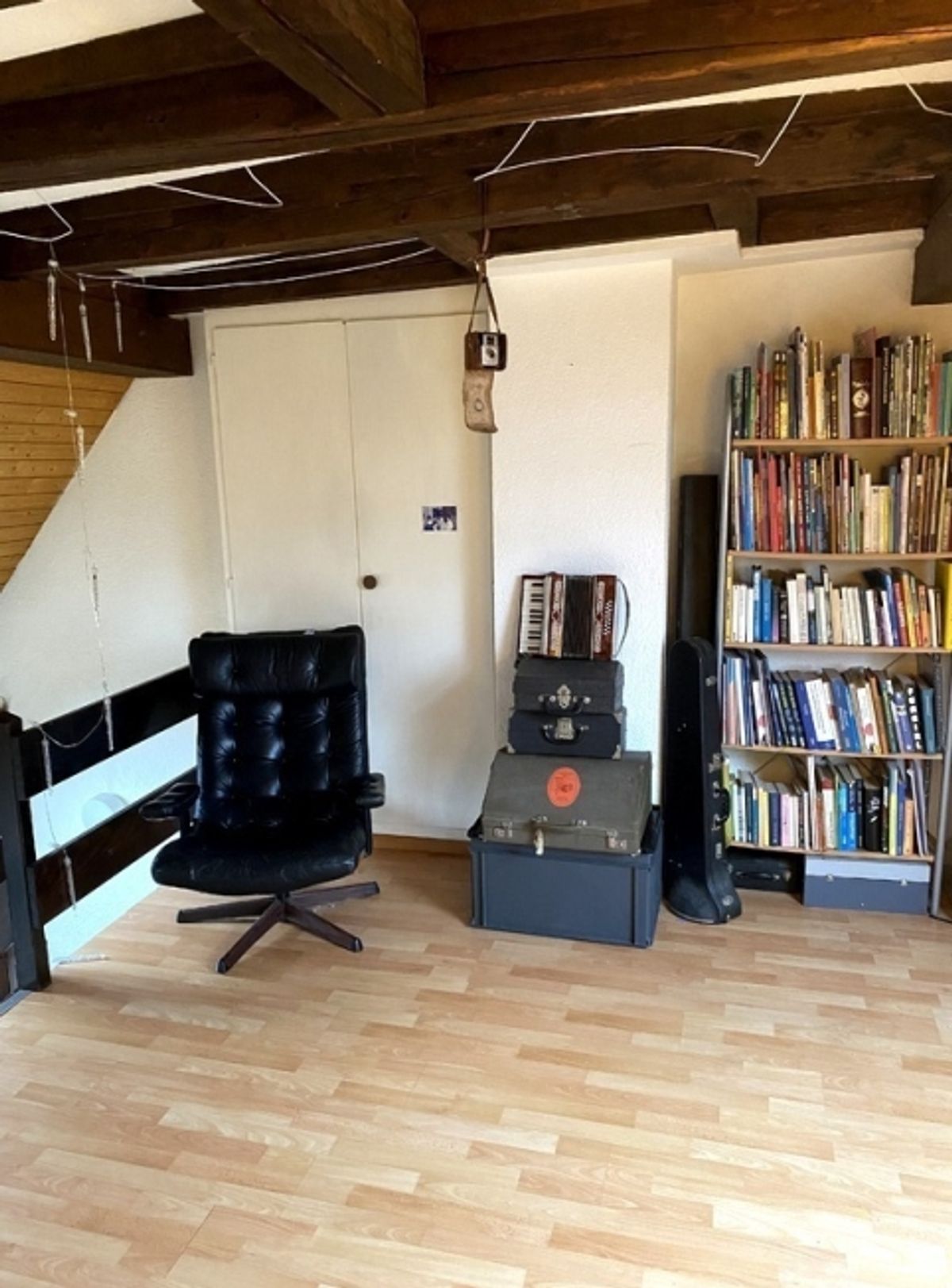 1½ ZIMMER-DACHWOHNUNG IN ZÜRICH - KREIS 3 SIHLFELD, MÖBLIERT, TEMPORÄR - 2