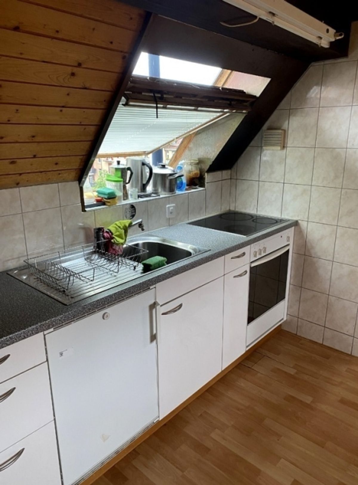 1½ ZIMMER-DACHWOHNUNG IN ZÜRICH - KREIS 3 SIHLFELD, MÖBLIERT, TEMPORÄR - 3