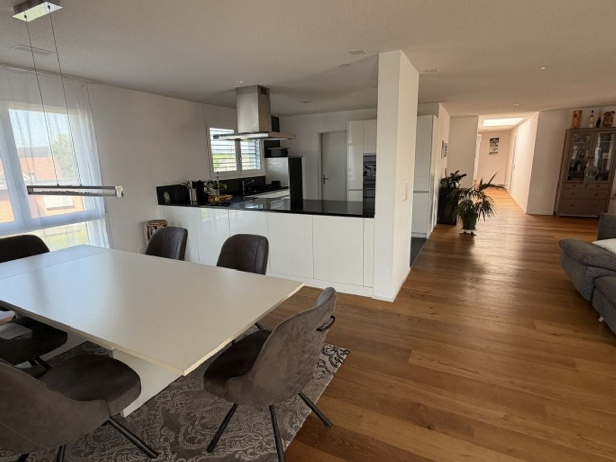 6½ ZIMMER-ATTIKAWOHNUNG IN STUDEN (BE), MÖBLIERT, TEMPORÄR - 2