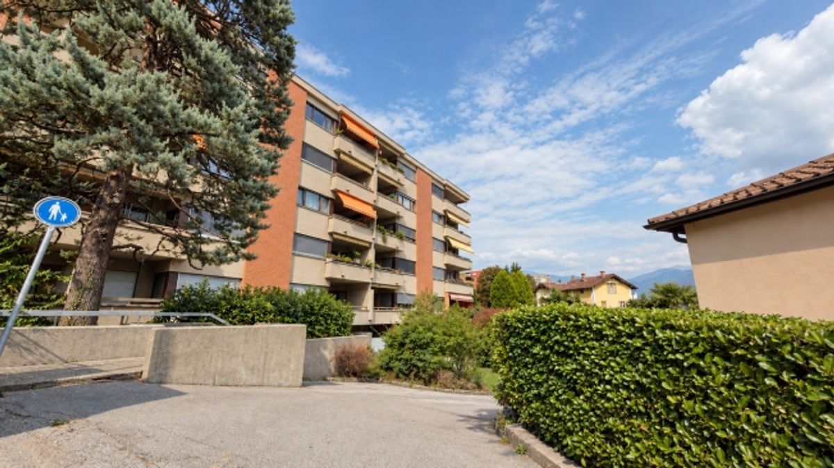 GEMÜTLICHE 2,5 ZIMMER MIT GARTEN - 12