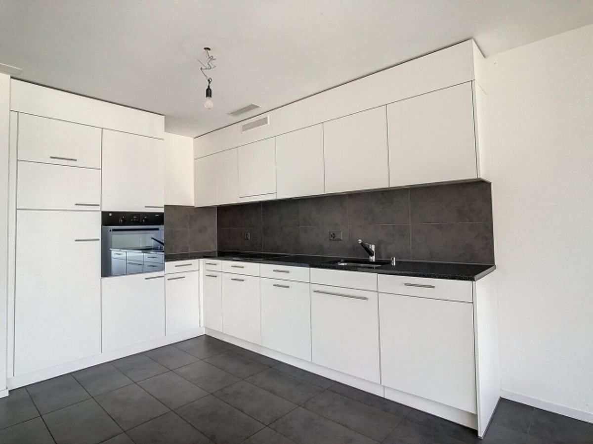 MAGNIFICENT 2,5 Zimmer / SEHR SCHÖNE 2,5-Zimmer-Wohnung - 1