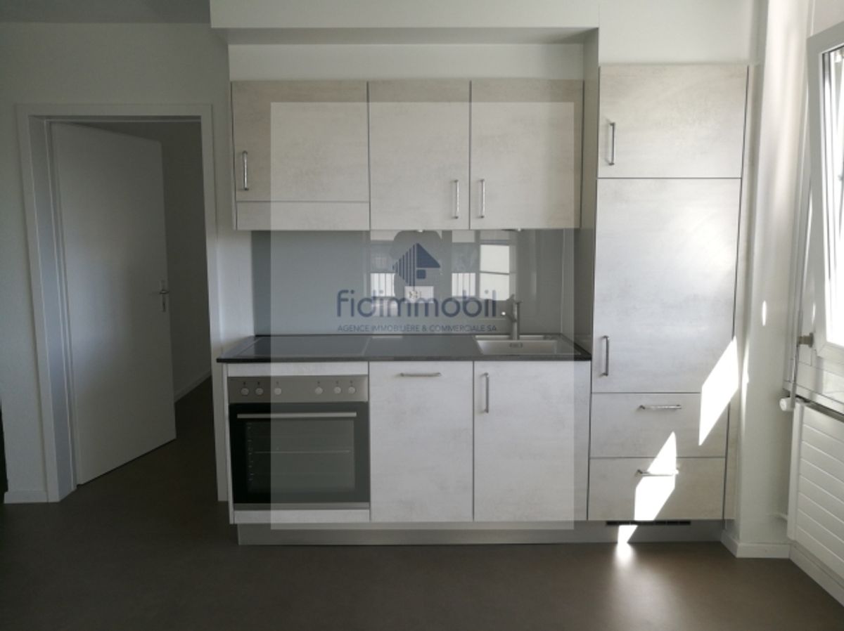 Vermietet, 2 Zimmer, für AVS/AI, Croix-Fédérale 36, La Chaux-de-Fonds - 0